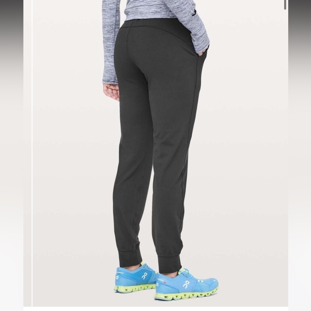 Lululemon Women’s Ready to Rulu Black Jogger Pant Sz 4 - Picture 4 of 9